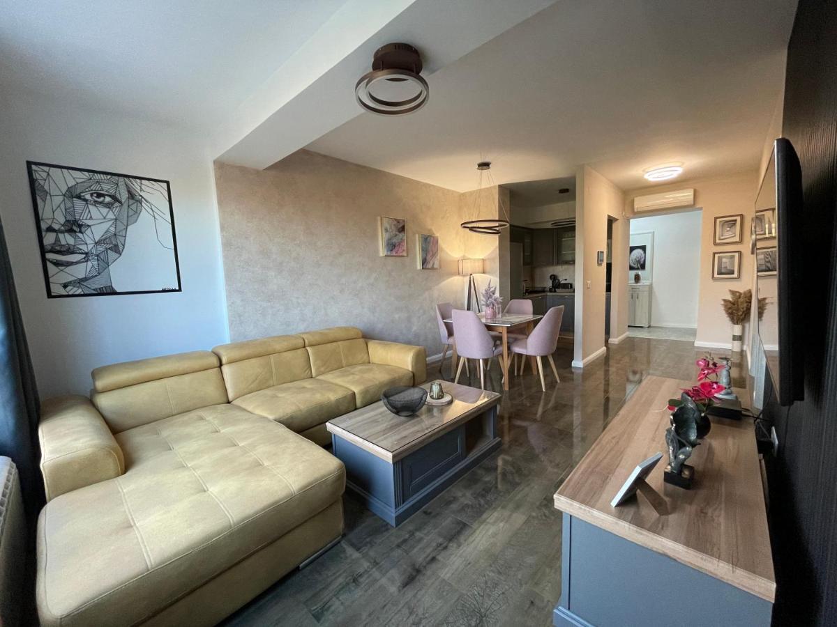 Roosevelt Apartment Skopje Ngoại thất bức ảnh