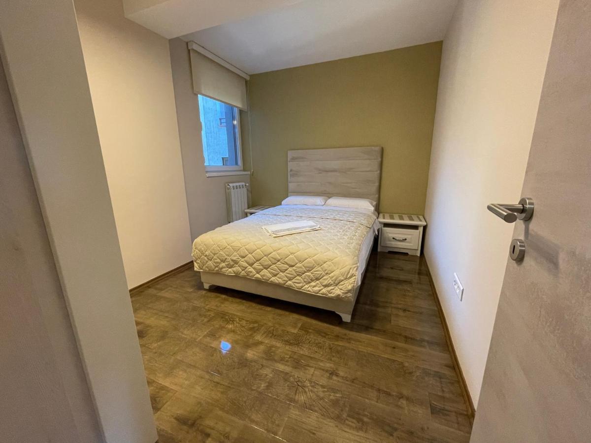 Roosevelt Apartment Skopje Ngoại thất bức ảnh